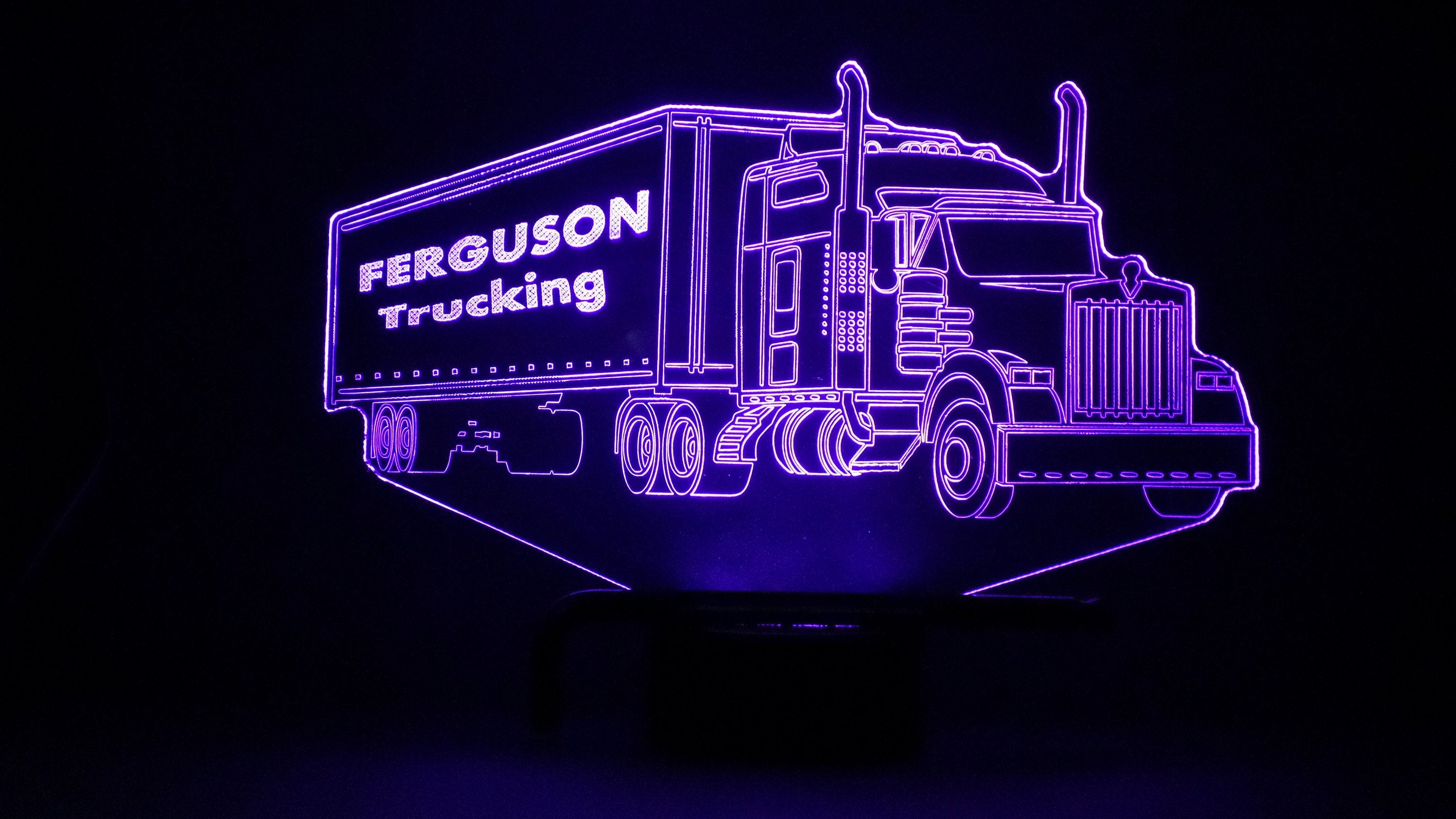 Awesome "18 Wheeler Semi" Customizable 3-D LED Lamp (1098) - FREE SHIPPING!