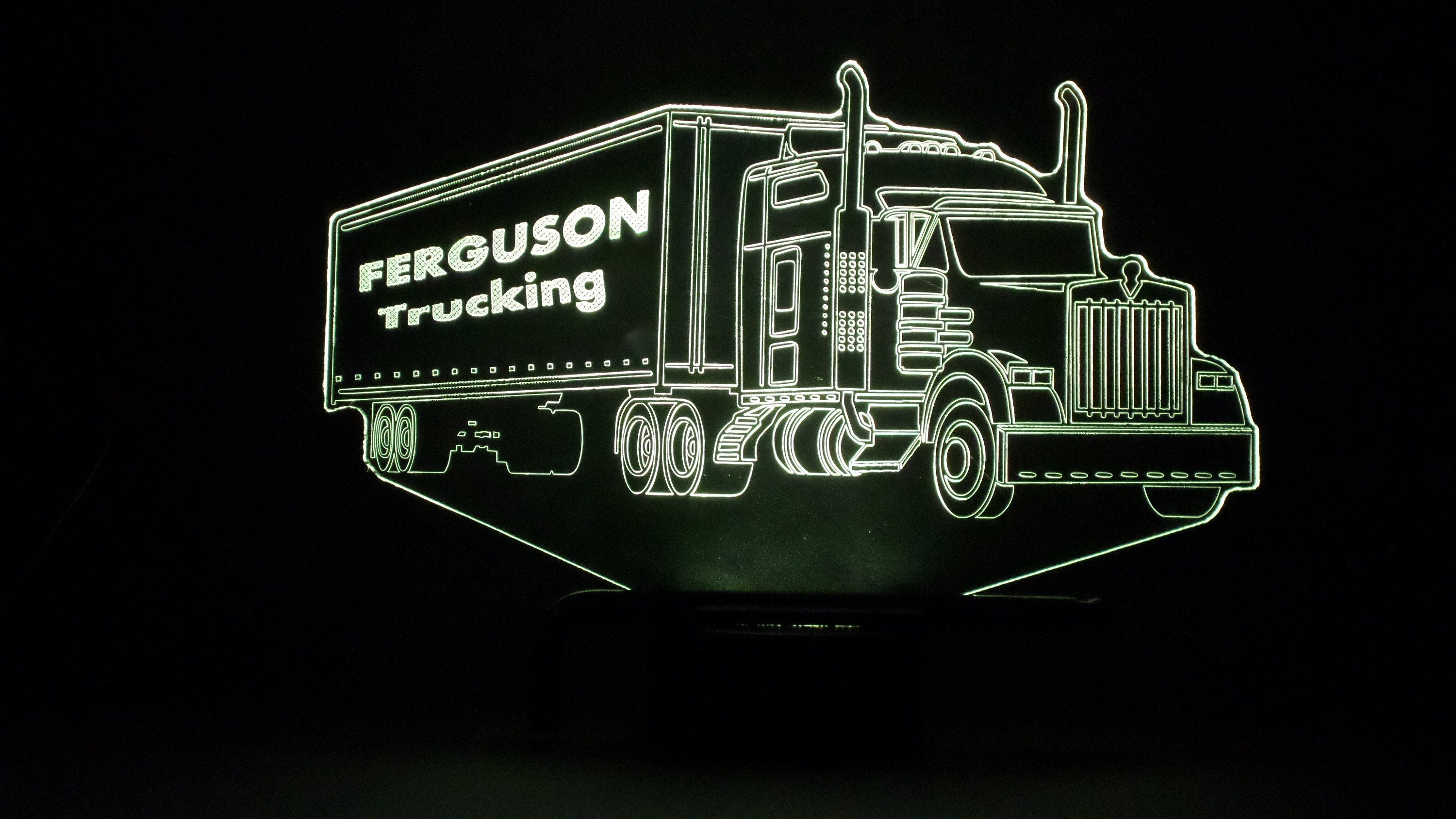 Awesome "18 Wheeler Semi" Customizable 3-D LED Lamp (1098) - FREE SHIPPING!