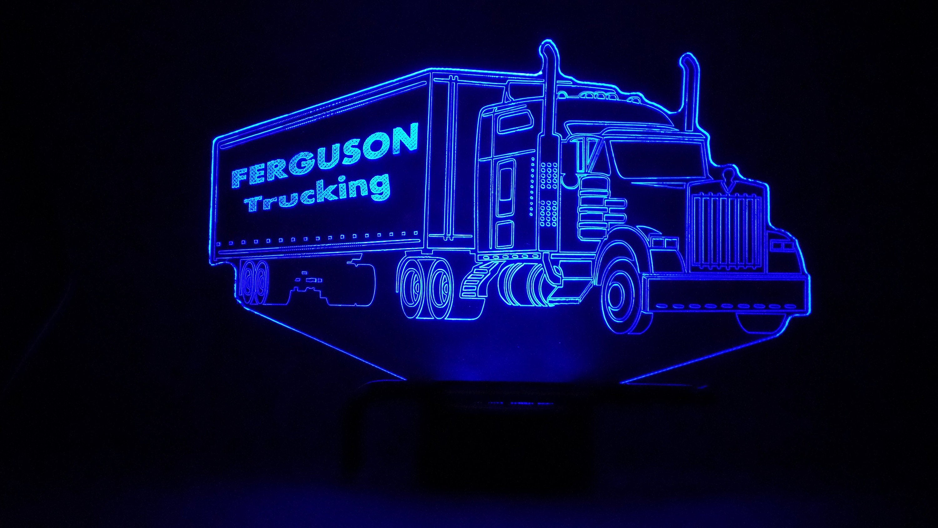 Awesome "18 Wheeler Semi" Customizable 3-D LED Lamp (1098) - FREE SHIPPING!