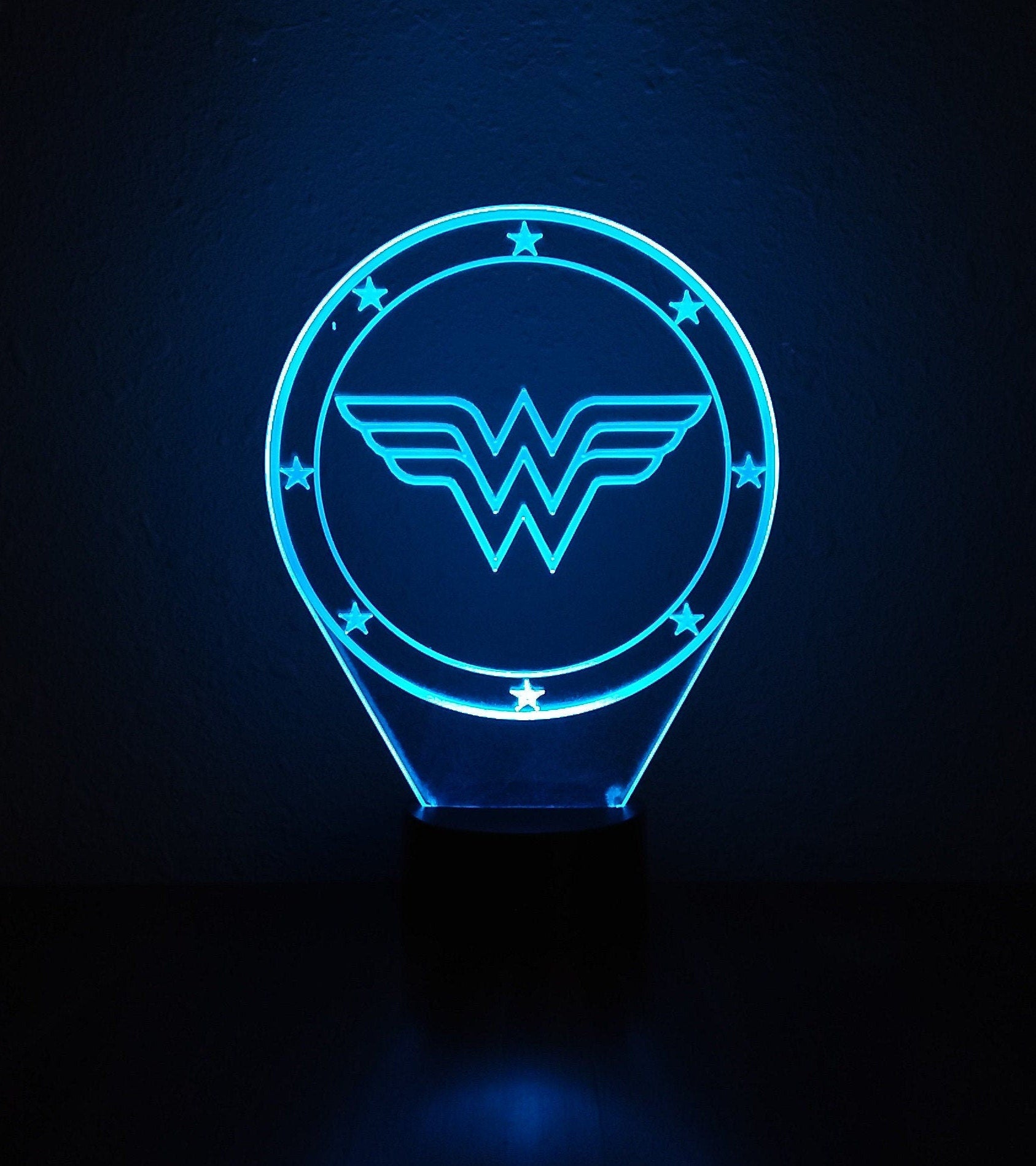 Awesome "Wonder Woman" 3D LED Lamp (1255) - FREE SHIPPING!