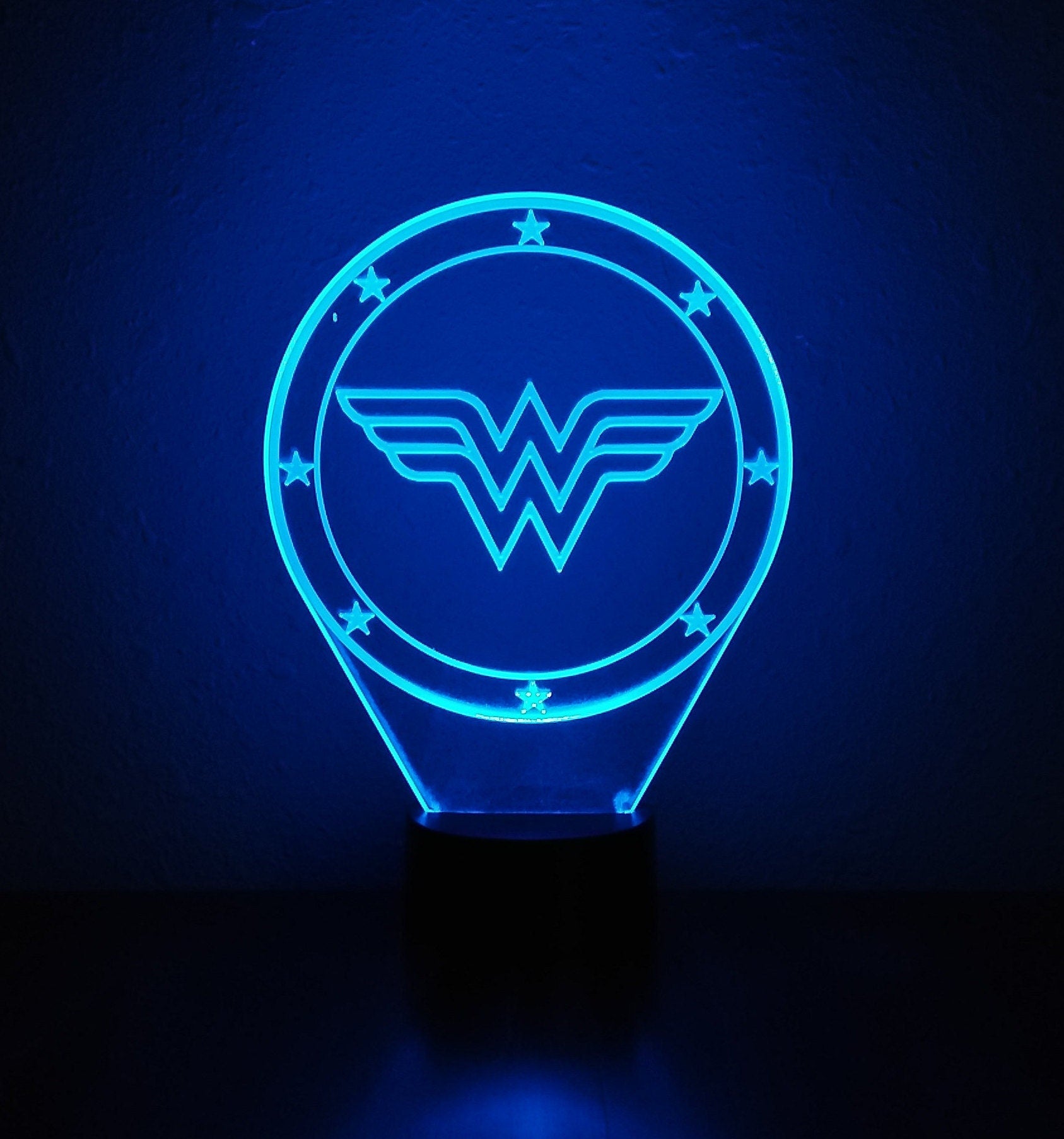 Awesome "Wonder Woman" 3D LED Lamp (1255) - FREE SHIPPING!