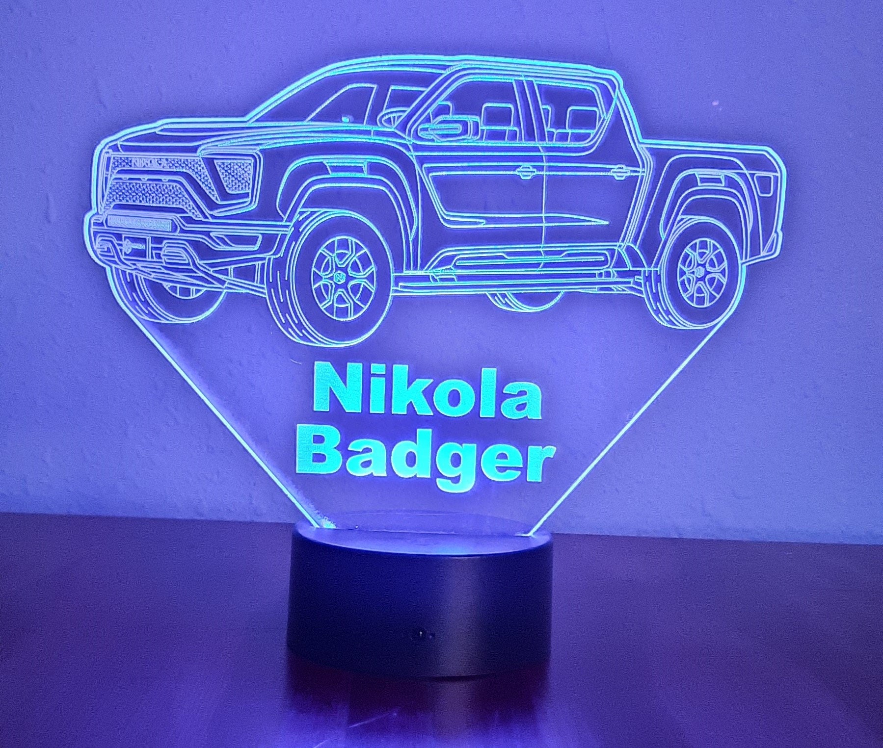 Awesome "Nikola Badger" 3D LED Lamp (1283) - FREE SHIPPING